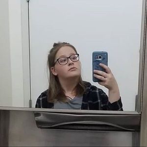 Meet your Posher, Raegan